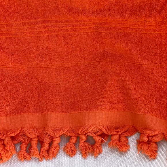 Oversized Double Sided Soft Cotton w/Fringed Towel - Picture 3 of 6